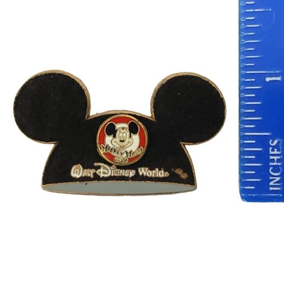 Vintage 2002 Walt Disney World Mickey Mouse Club Hat Flocked WDW Pin 15748 - Picture 6 of 6